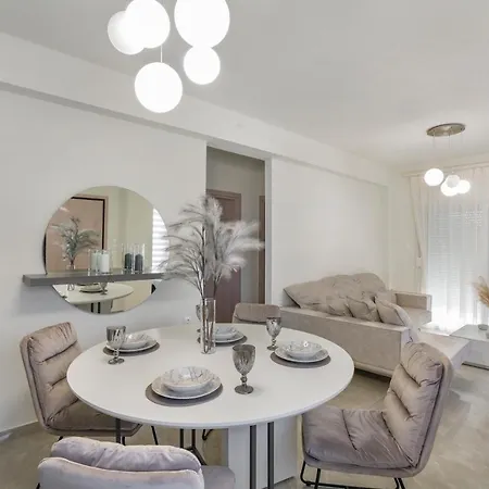 Emerald Luxury Apartment