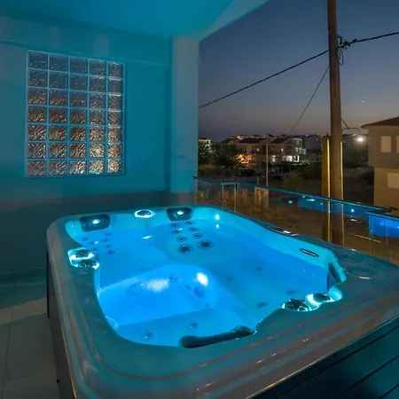 Emerald Luxury * Nikiti (Sithonia)