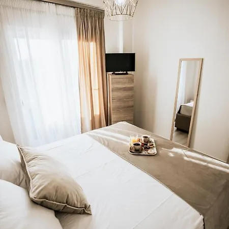 Апартаменты Emerald Luxury *